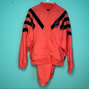 Jacket/Pants Air Jordan Vintage Set, Salmon color, very good condition Size L